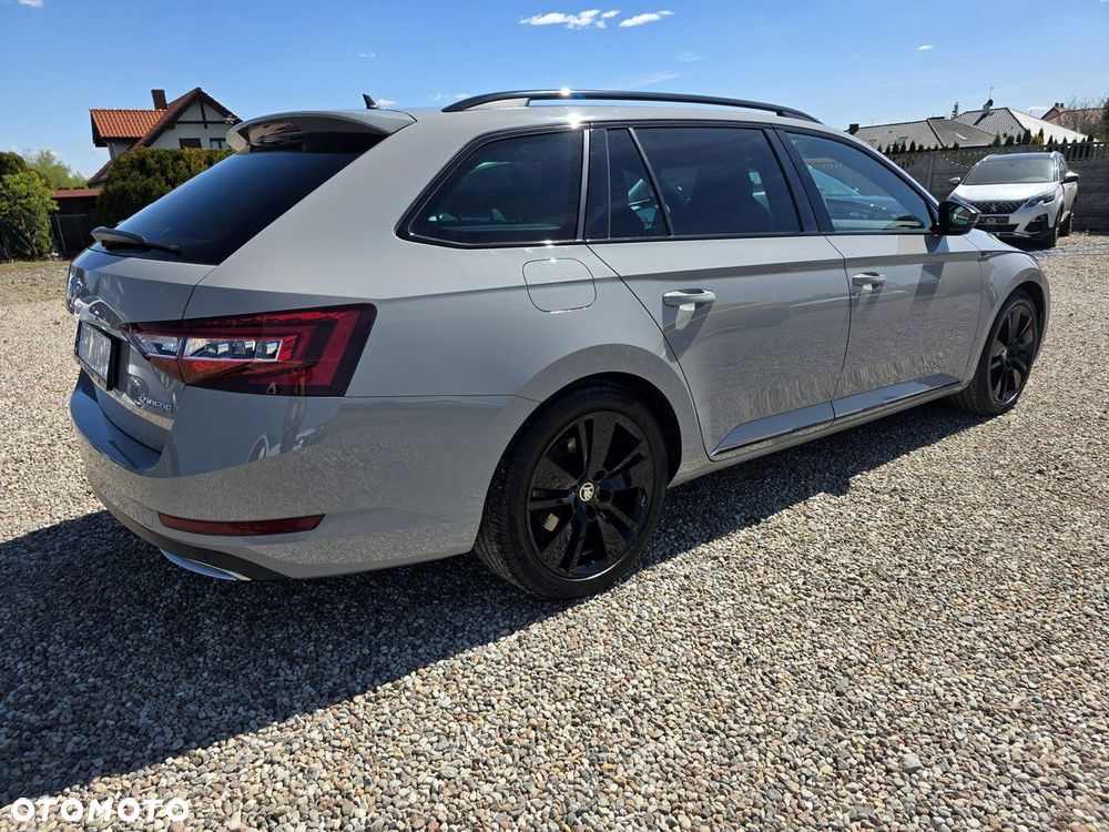 Skoda Superb 2.0 TDI SCR Sportline DSG - 24