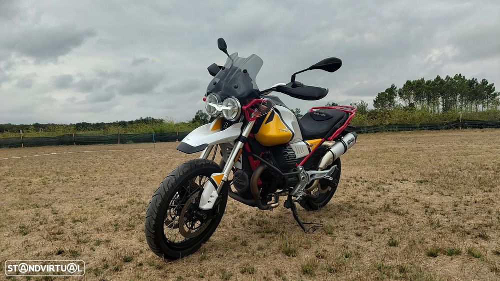 Moto Guzzi V85 TT - 2