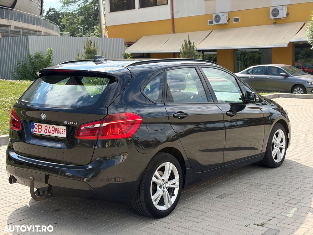 BMW Seria 2 218d Luxury Line - 9