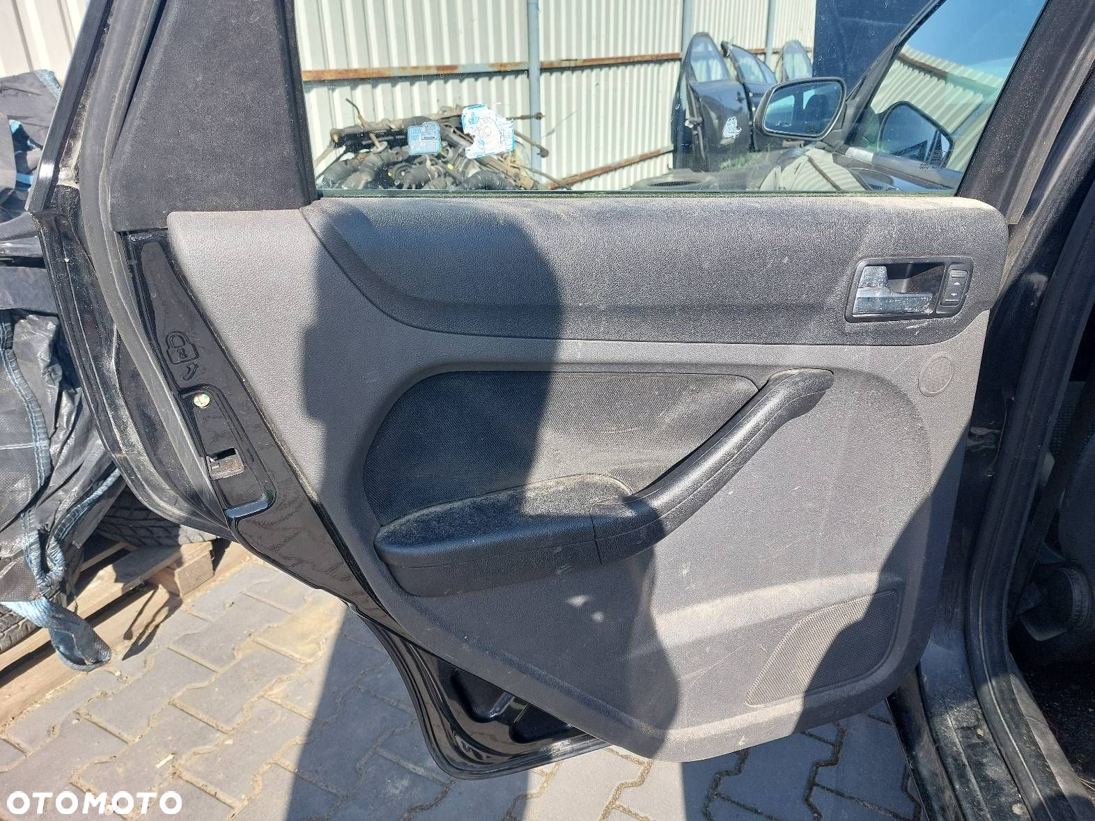 DRZWI KOMPLETNE LEWY TYŁ FOCUS MK2 KOMBI F3 - 6