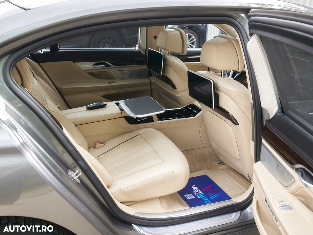 BMW Seria 7 750Li xDrive - 35