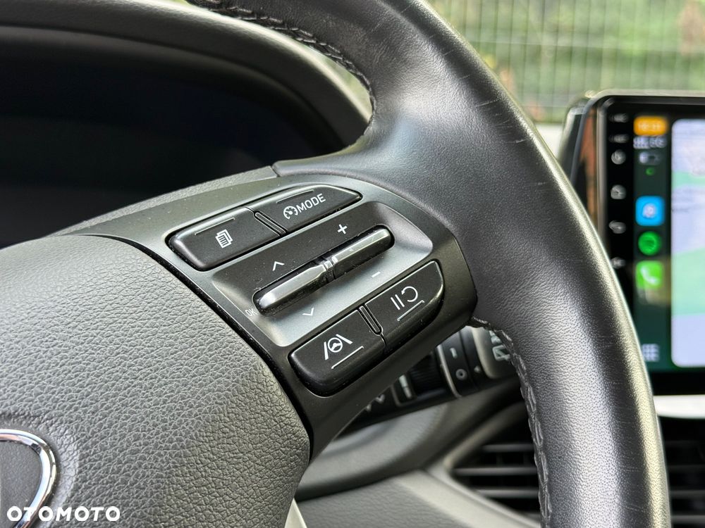 Hyundai i30 1.5 DPI Classic + - 15