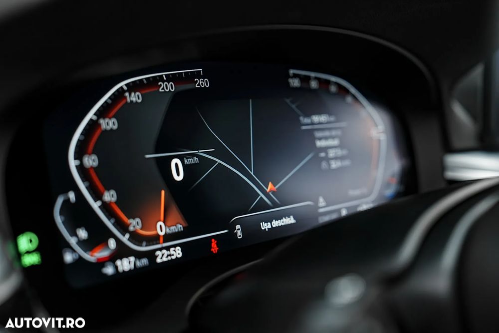 BMW Seria 5 520i Aut. Sport Line - 28