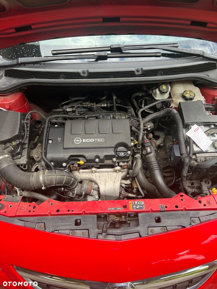 Opel Astra 1.4 Turbo - 12