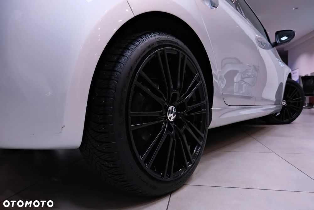 Volkswagen Golf 2.0 TDI DPF BlueMotion Technology DSG MATCH - 18