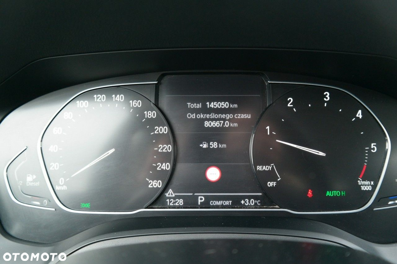 BMW Seria 3 318d Sport Line Shadow - 15