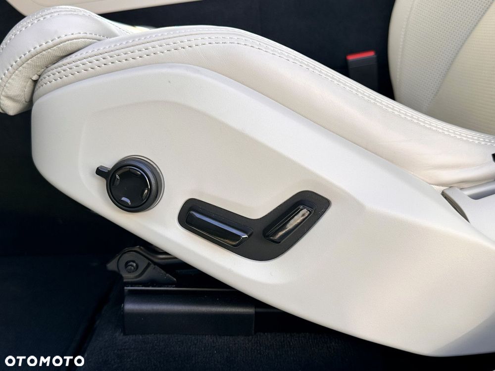 Volvo XC 60 - 23