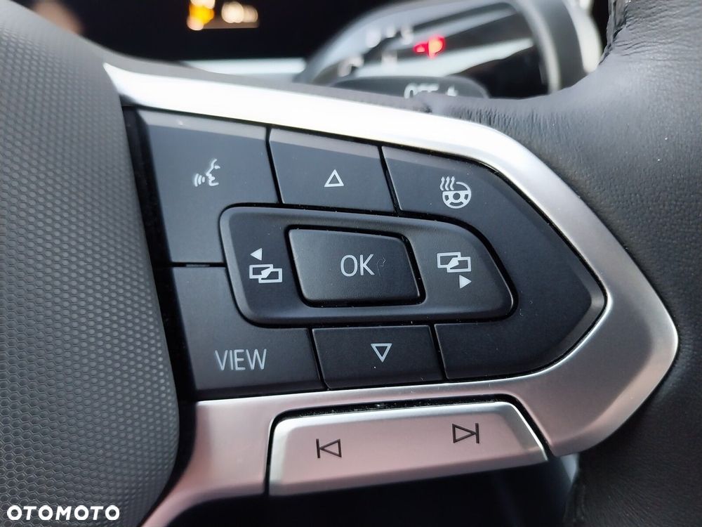 Volkswagen Passat - 21