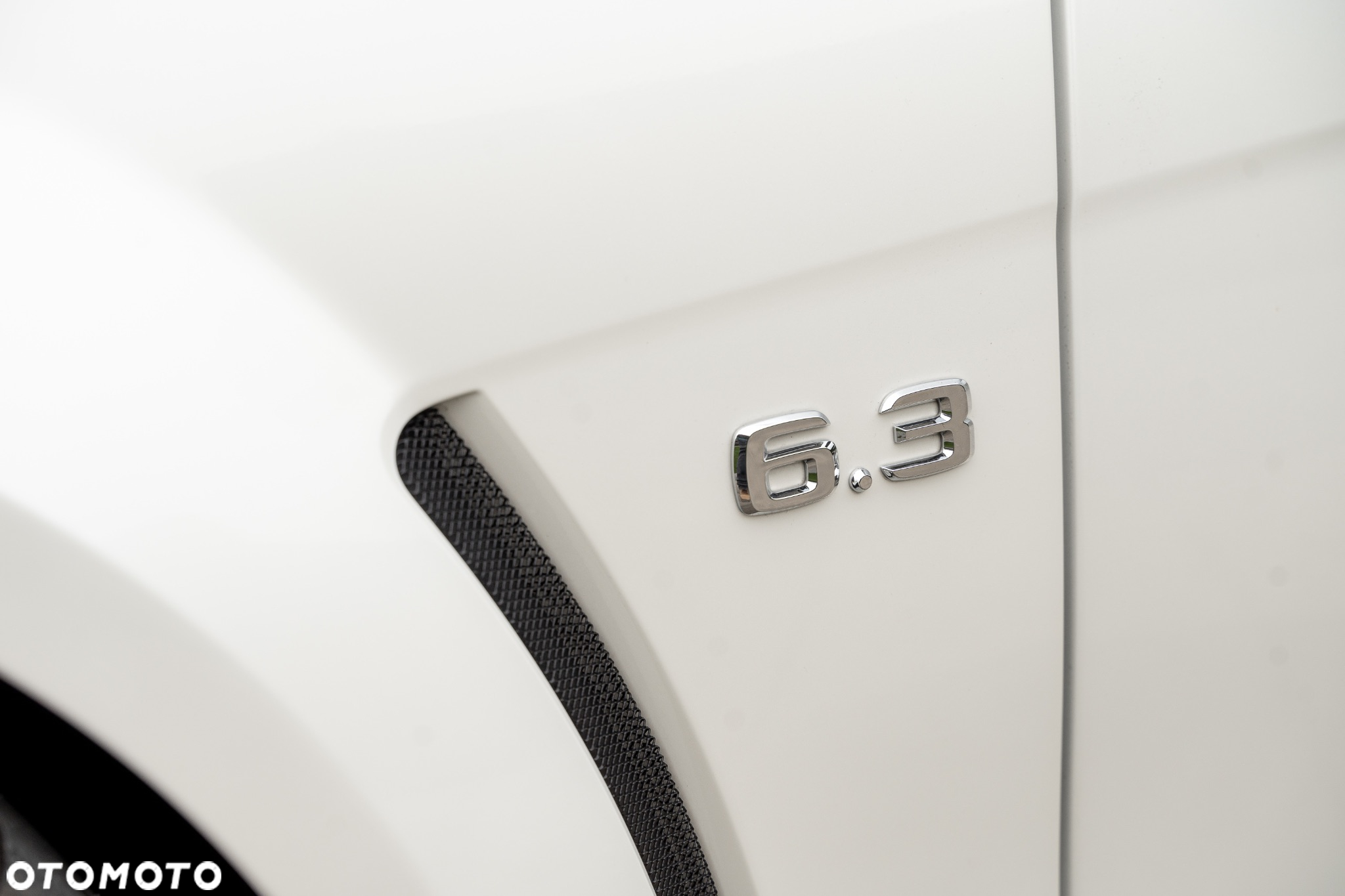 Mercedes-Benz Klasa C 63 AMG - 19