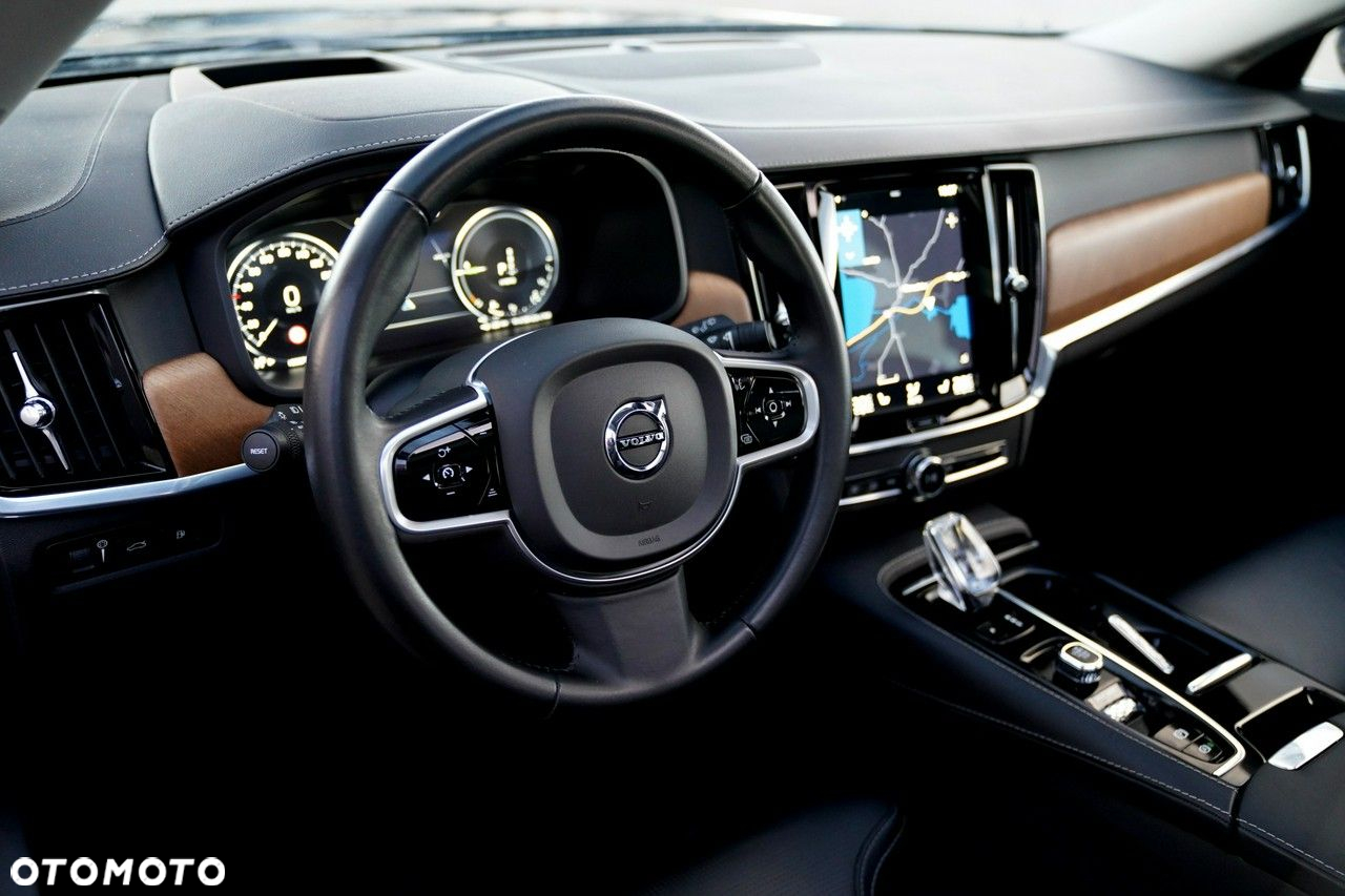 Volvo V90 - 18