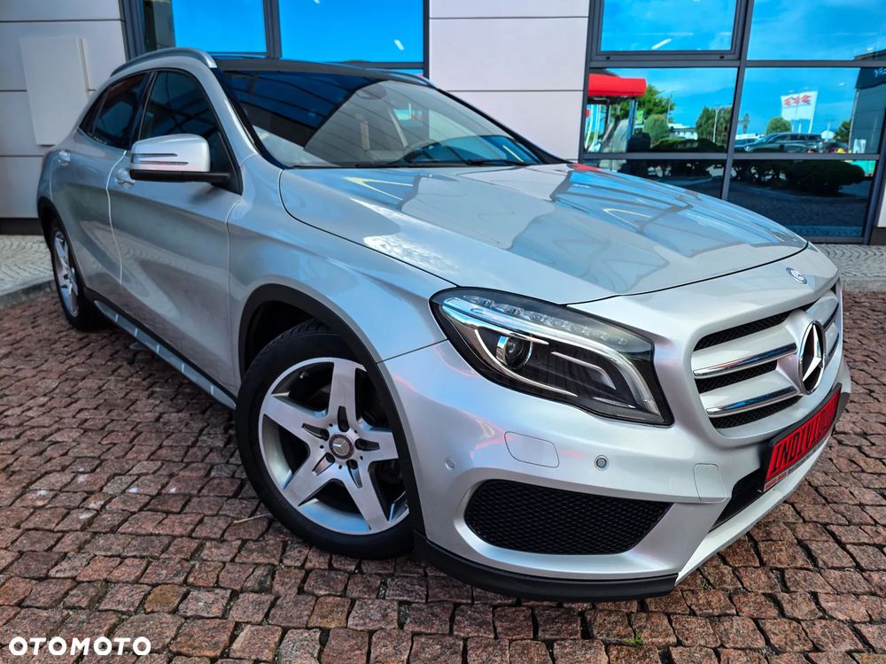 Mercedes-Benz GLA 220 CDI 4Matic 7G-DCT AMG Line - 17