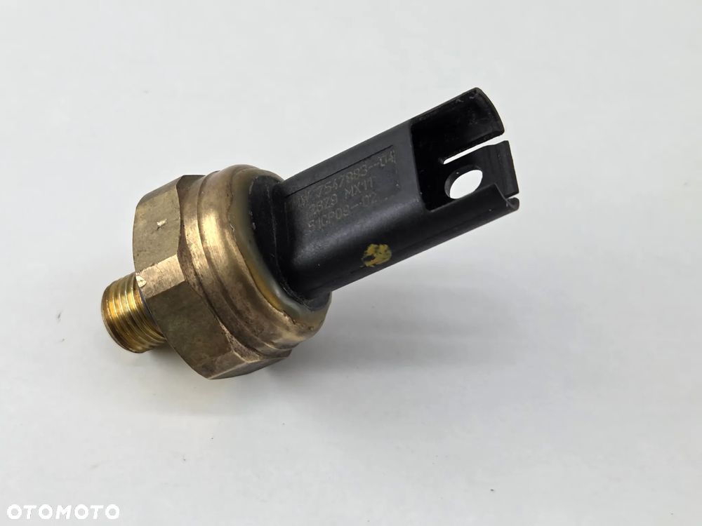 BMW E60 E87 E70 X5 E90 E92 F01 F10 F12 N43 N53 Czujnik ciśnienia paliwa - 6