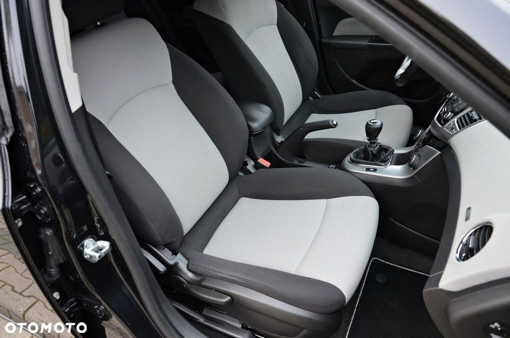 Chevrolet Cruze 1.6 LS - 38