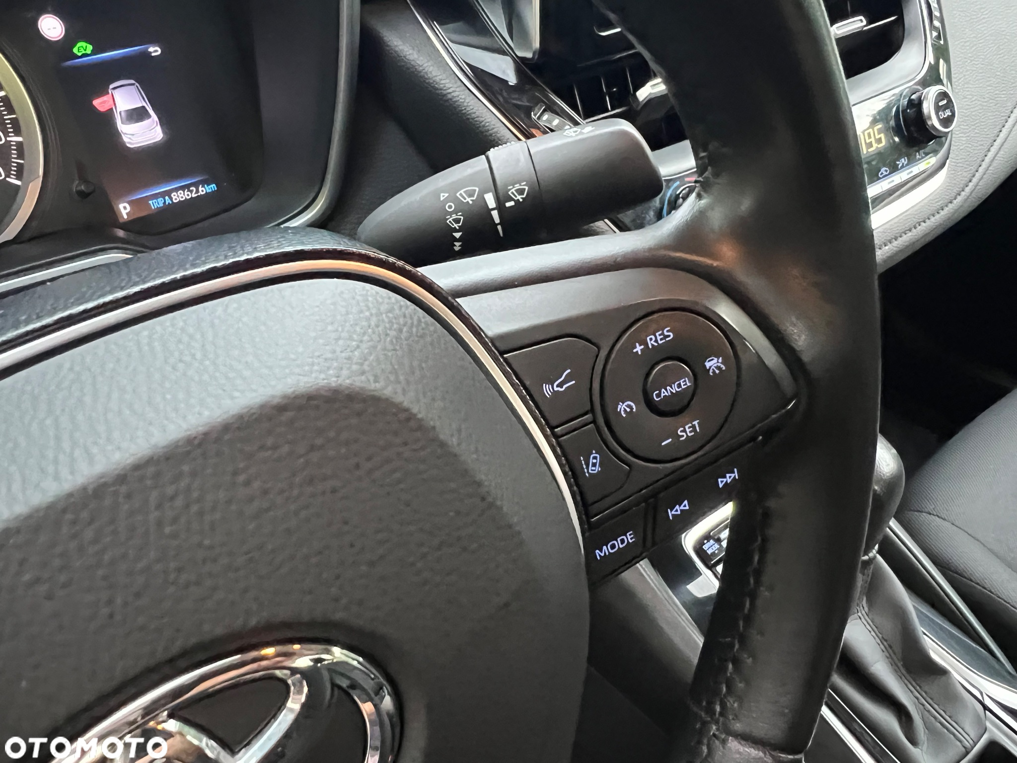 Toyota Corolla 1.8 Hybrid Comfort - 20