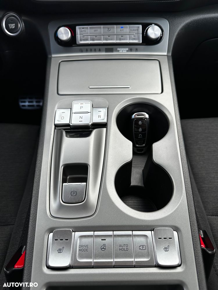 Hyundai KONA Premium - 29
