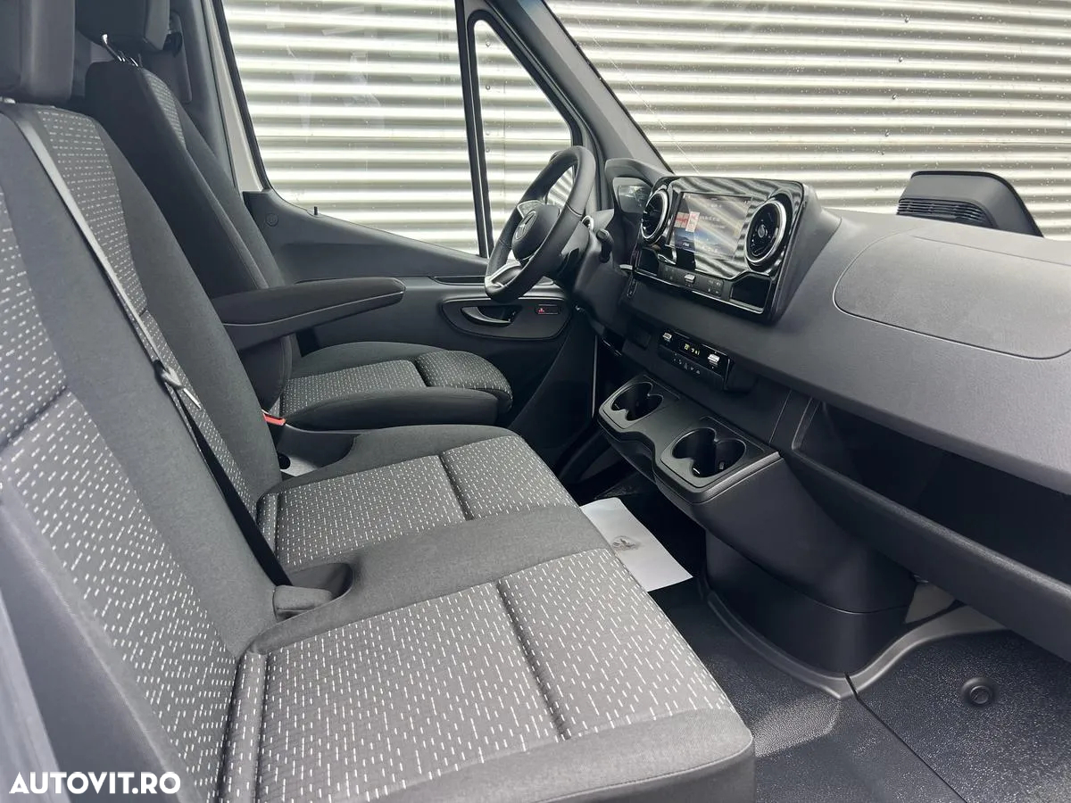 Mercedes-Benz Sprinter 317 - furgon 15.5m3 - Automat - LED - Jante aliaj - Scaun sofer pe perna si incalzit - Pachet parcare - 21