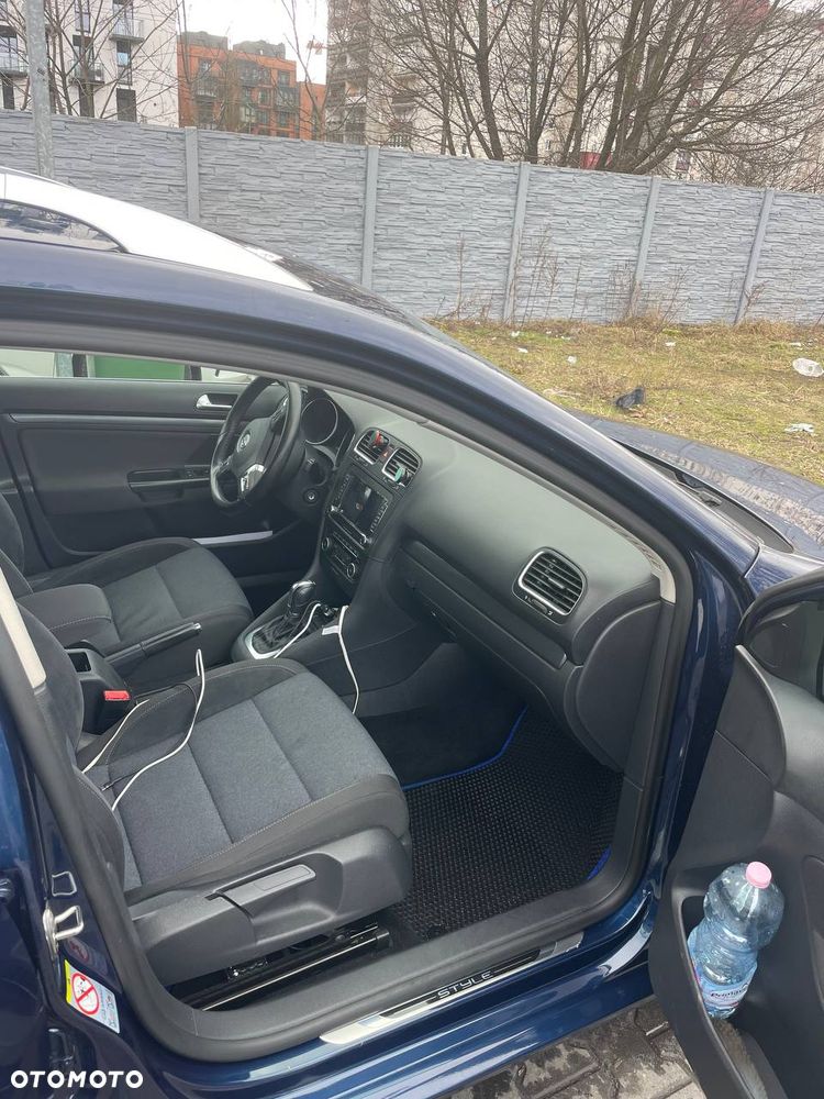 Volkswagen Golf - 5