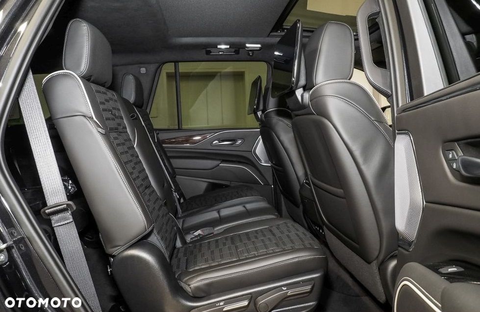 Cadillac Escalade 6.2 V8 AWD AT Platinum - 13