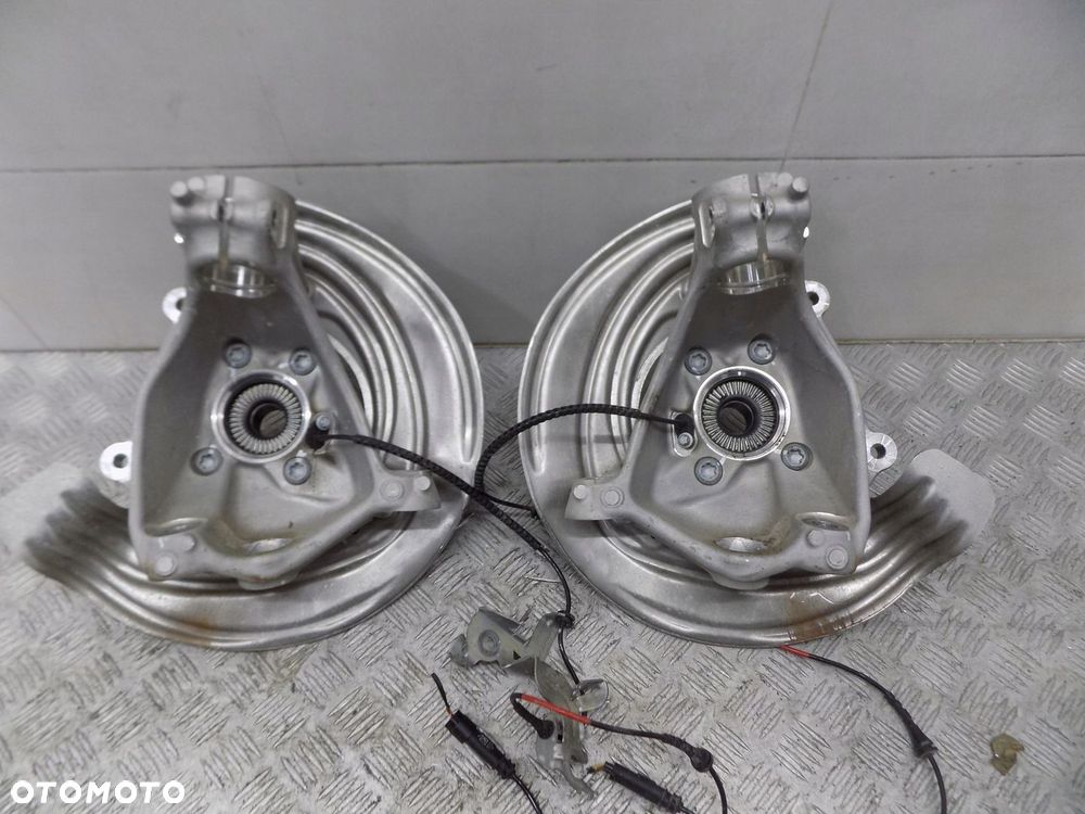 BMW G26 ZWROTNICA PRAWA LEWA PRZÓD 6889510 6889509 - 2