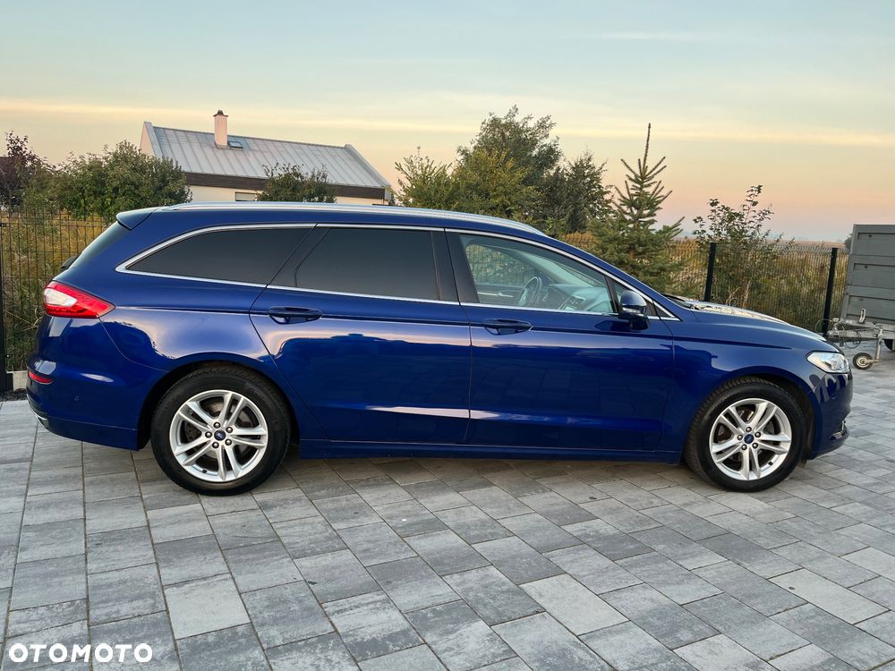 Ford Mondeo 2.0 TDCi Titanium PowerShift - 11