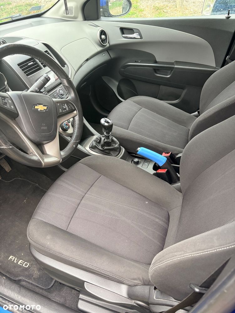 Chevrolet Aveo - 10