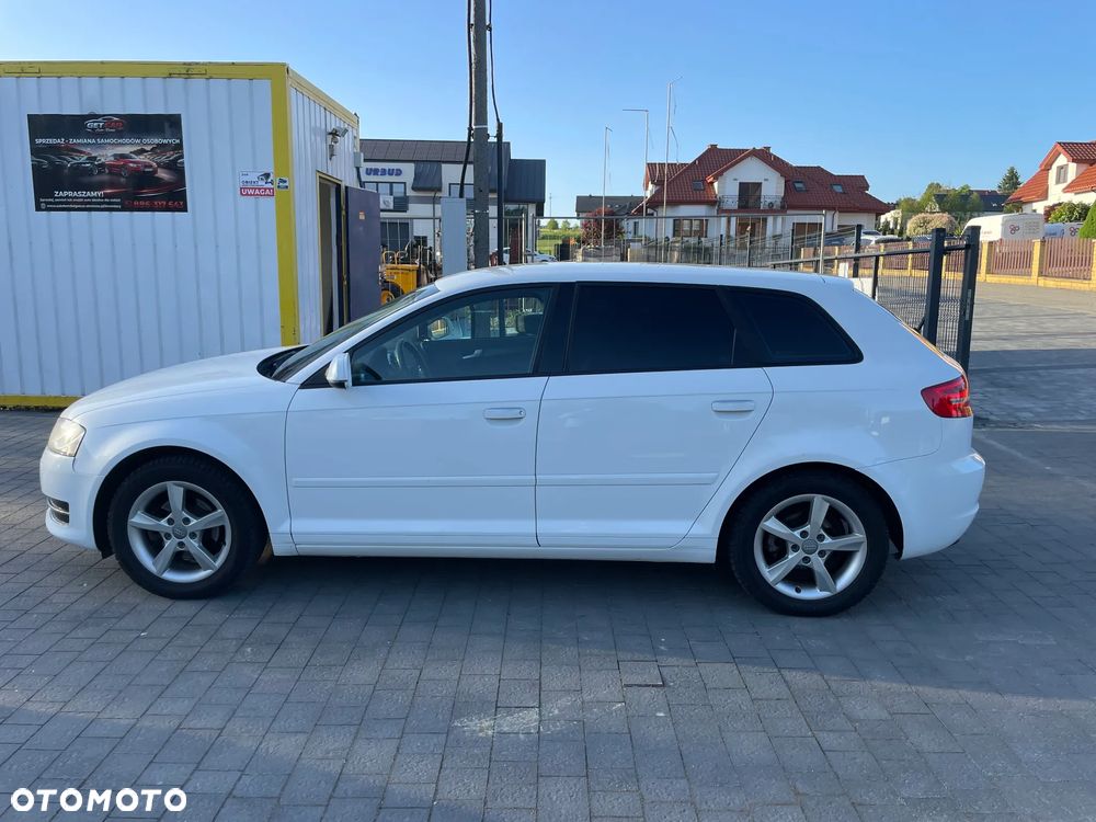Audi A3 Sportback 1.6 TDI DPF Ambition - 11