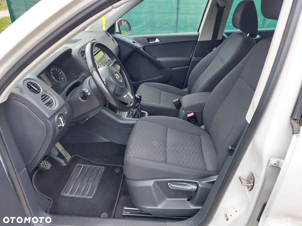 Volkswagen Tiguan - 8