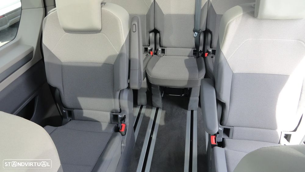 VW Multivan - 27