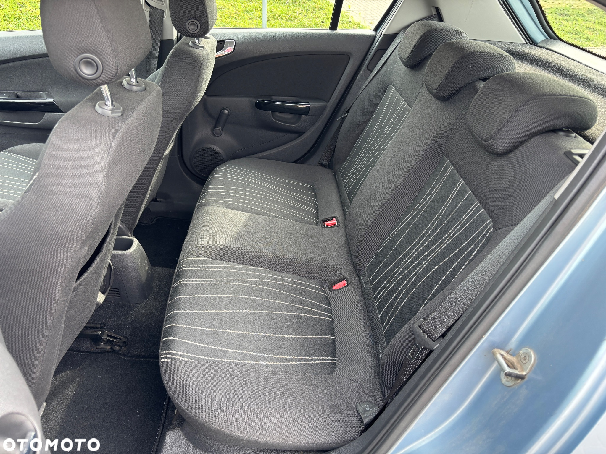 Opel Corsa 1.2 16V Enjoy - 13