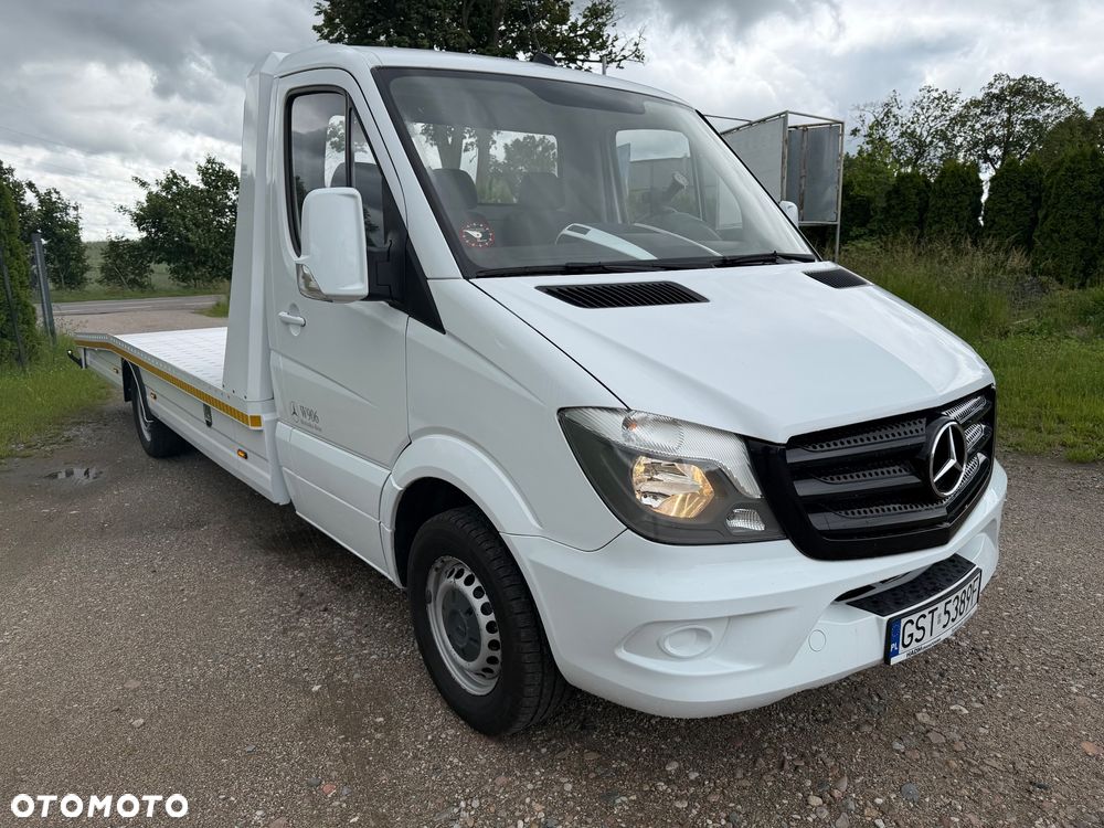 Mercedes-Benz Sprinter - 2