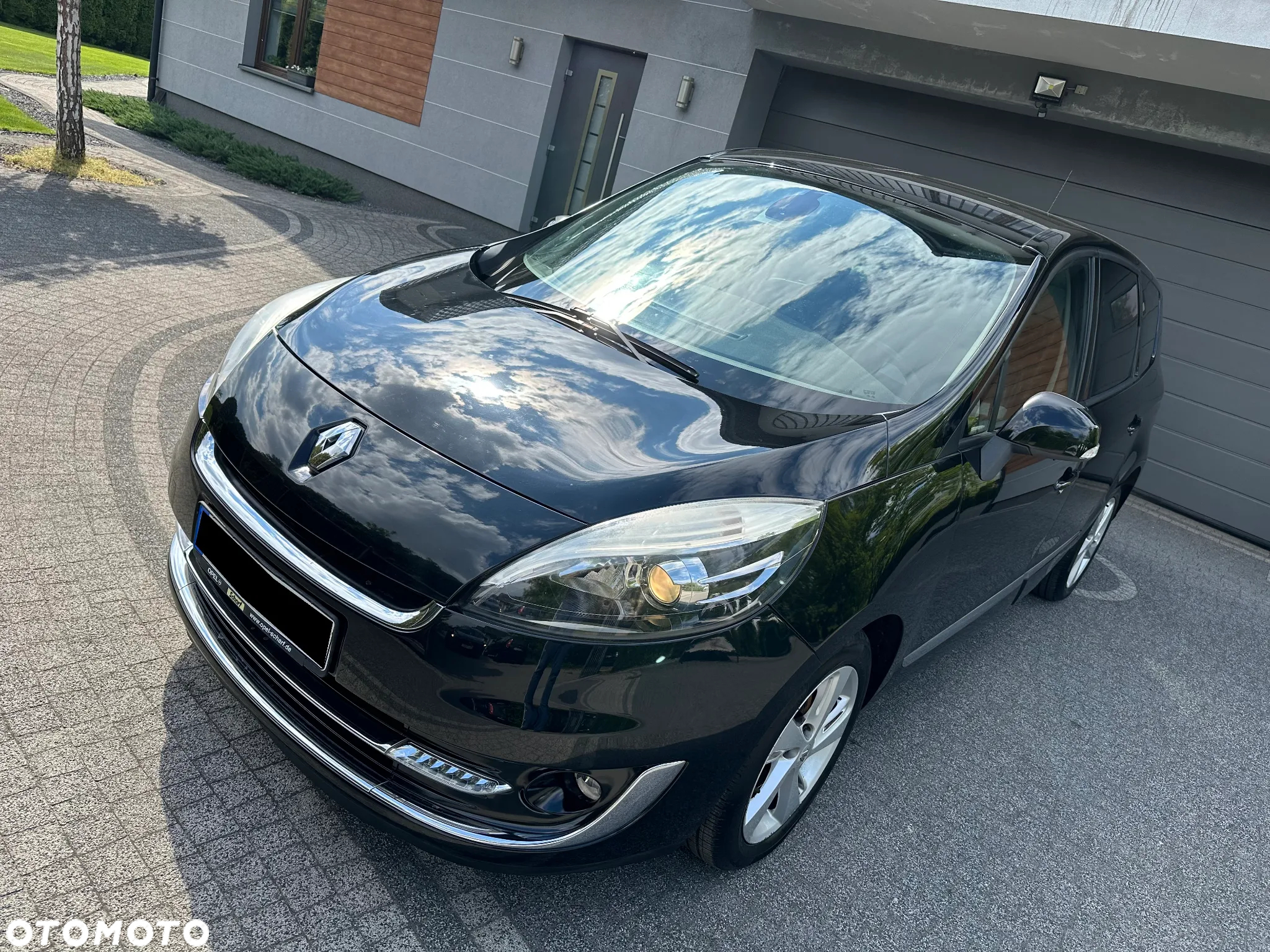 Renault Grand Scenic - 14