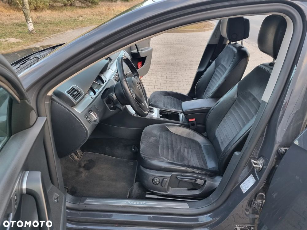 Volkswagen Passat 2.0 TDI DSG Highline - 14