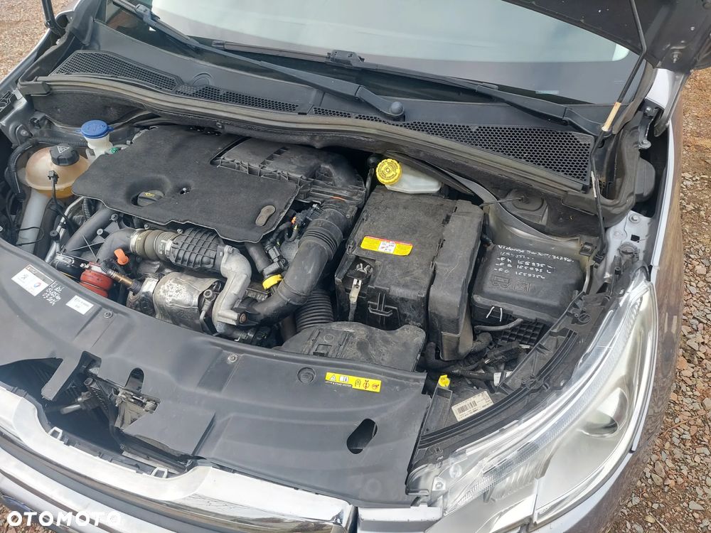 Peugeot 2008 e-HDi FAP 92 STOP & START Active - 16