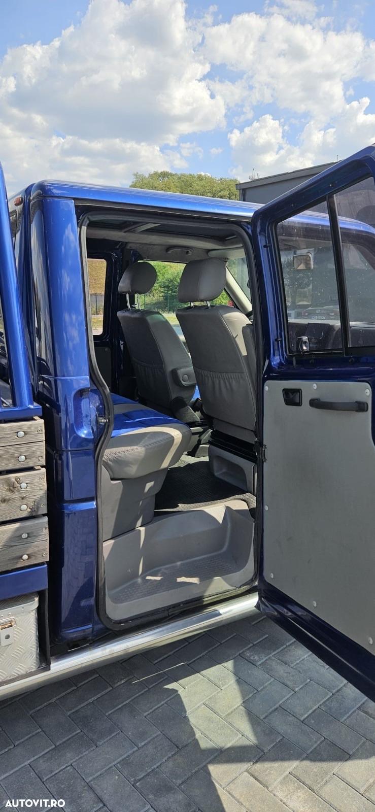 Volkswagen Transporter - 30