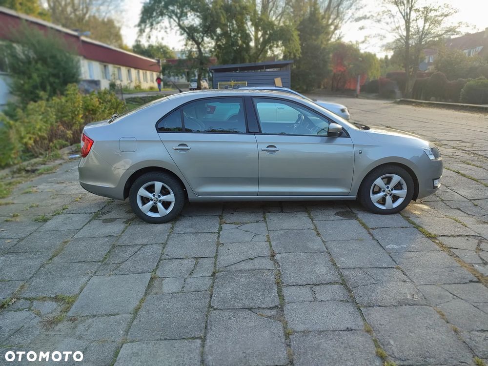 Skoda RAPID 1.2 TSI Ambition - 4