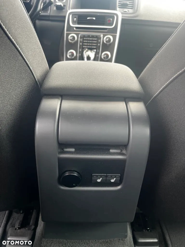 Volvo S60 D3 Momentum - 10