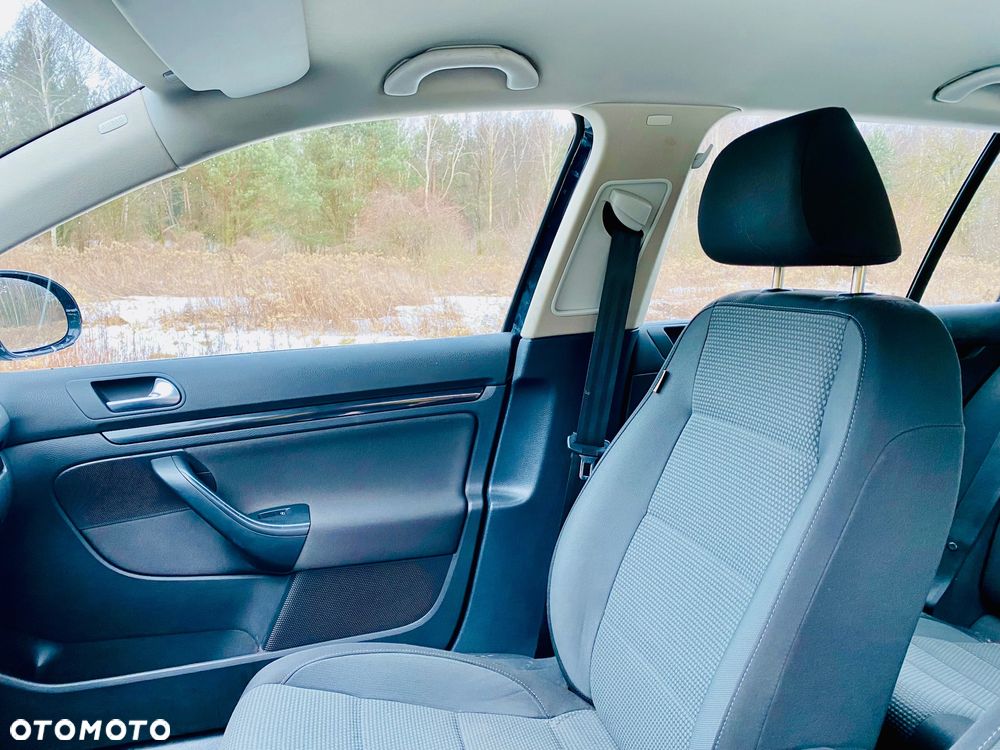 Volkswagen Golf 1.2 TSI BlueMotion Technology Comfortline - 29