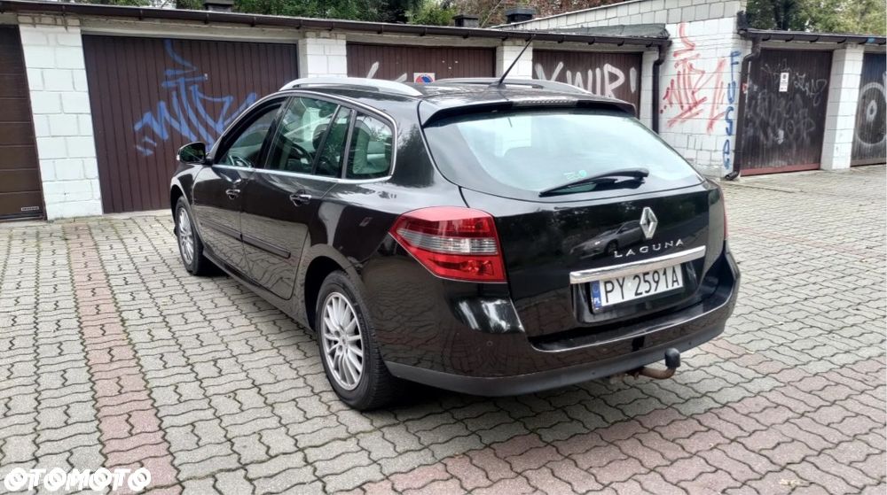 Renault Laguna dCi 110 FAP Dynamique - 11