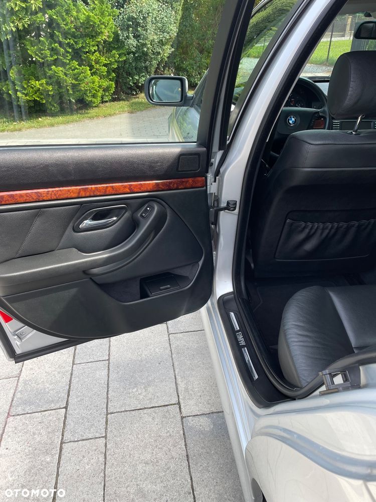 BMW Seria 5 - 23