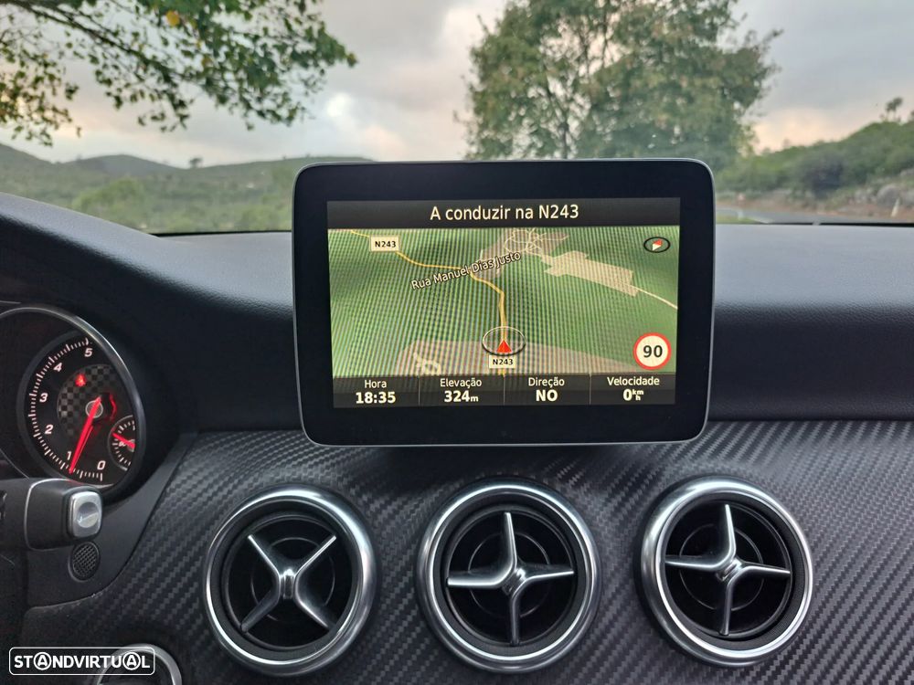 Mercedes-Benz A 200 (BlueEFFICIENCY) 7G-DCT AMG Sport - 23