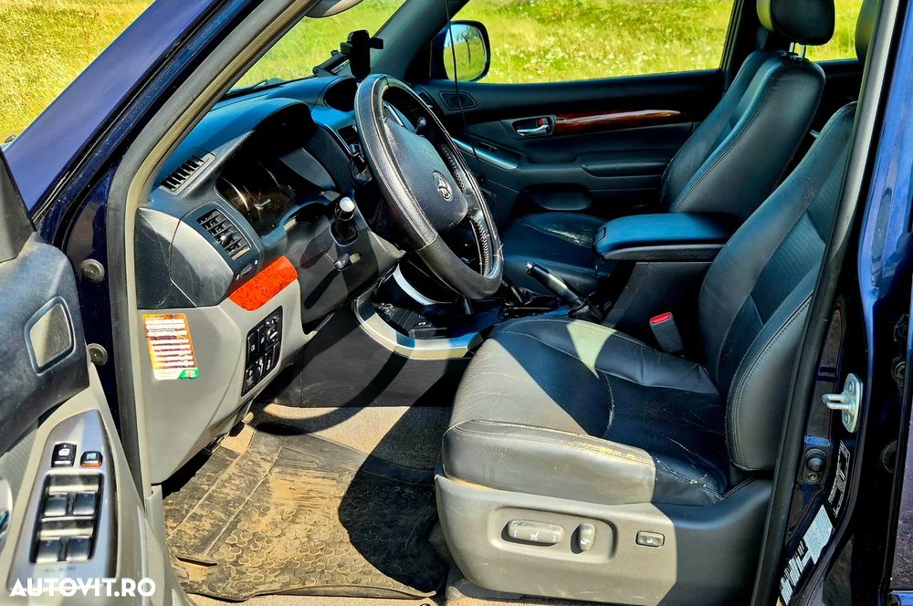 Toyota Land Cruiser 3.0 TD-4D Aut VX - 5