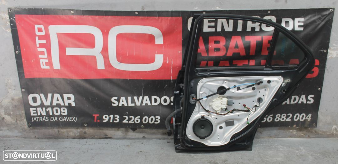 Porta de Trás do Lado Direito Mercedes W204 - 2