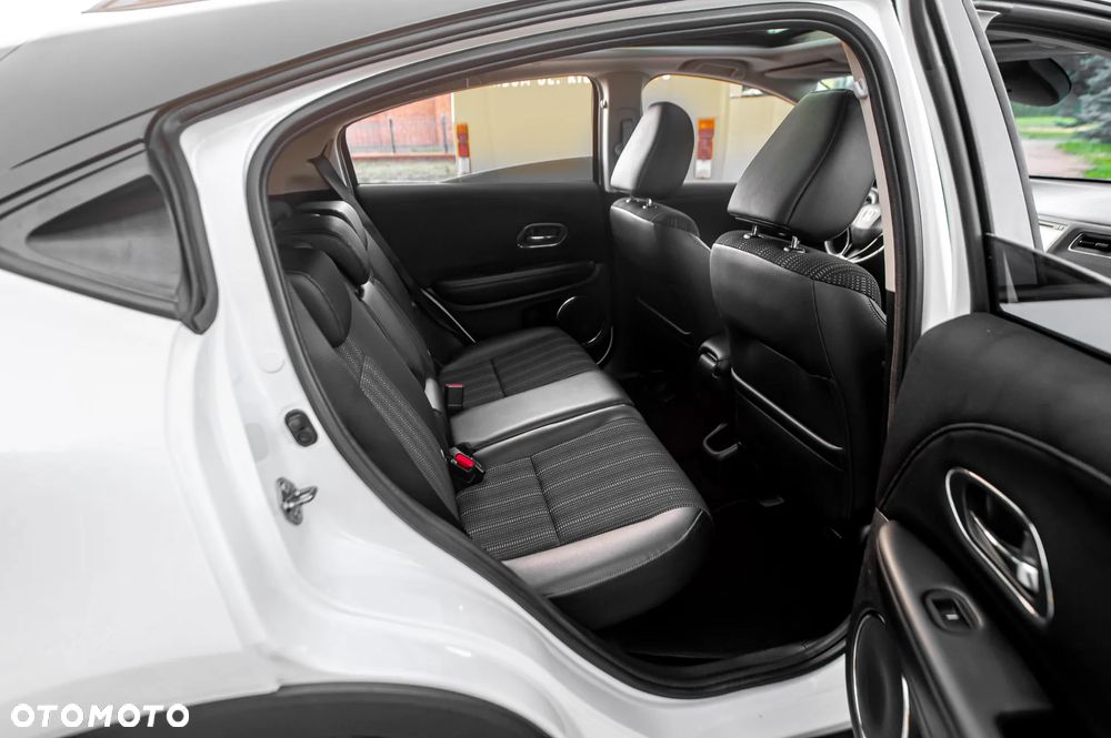 Honda HR-V 1.5 i-VTEC CVT Executive - 10