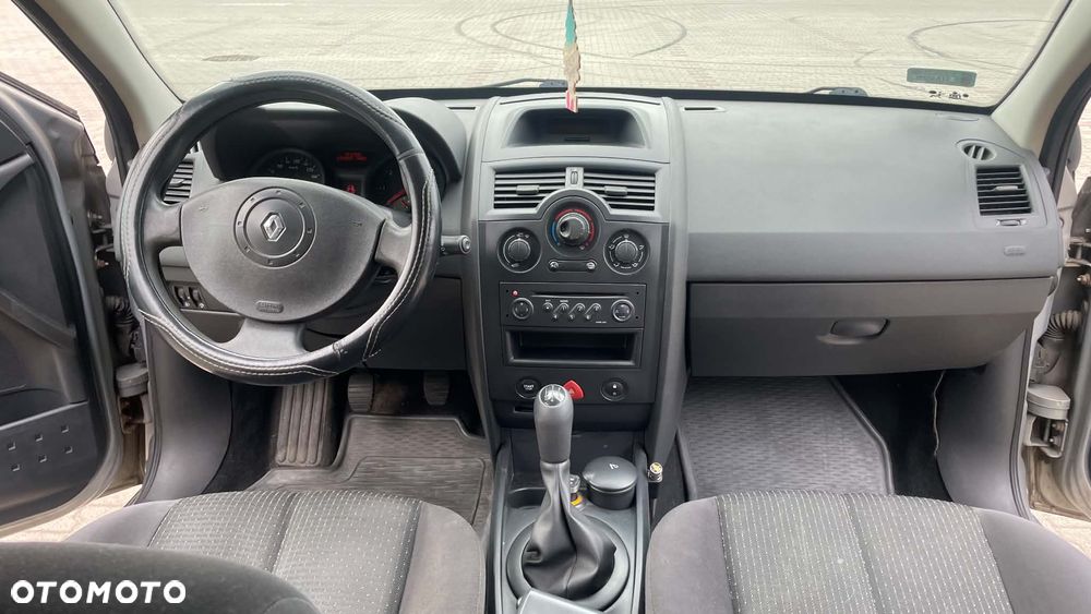 Renault Megane 1.5 dCi Confort Dynamique - 5