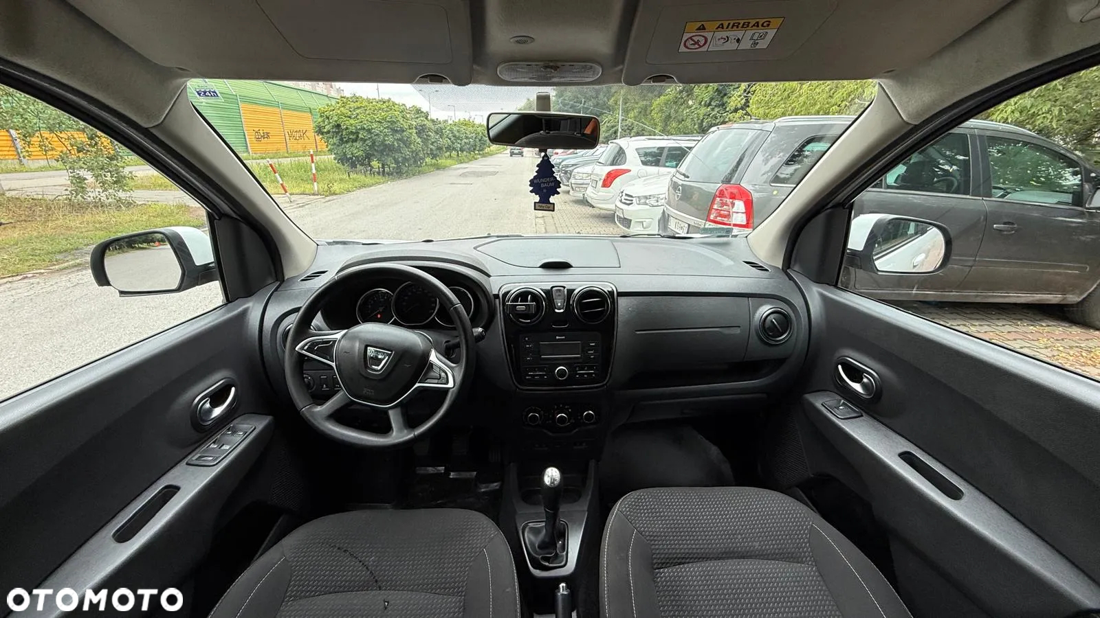 Dacia Lodgy 1.6 SCe Laureate S&S - 12