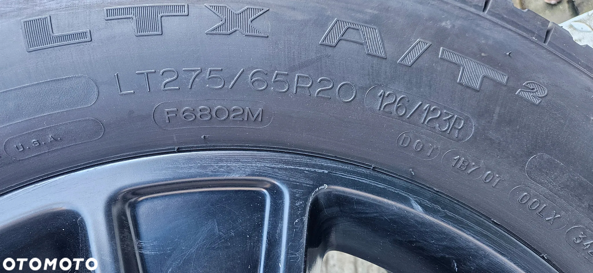 RAM 1500 V 5 2019-  Felgi aluminiowe Komplet felg Alufelgi 275/65/20 R20 20 Cali Felga 5YD55TRMAA 6x139.7 Opona bardzo ładna DOT 34/23 michelin - 23