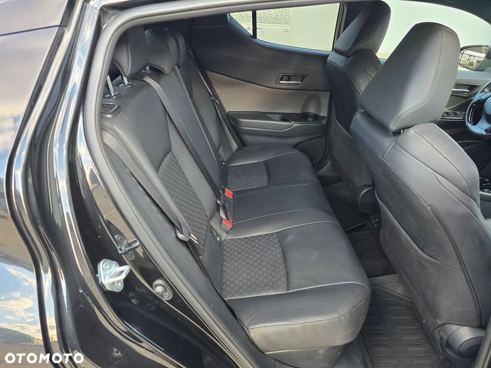 Toyota C-HR 2.0 Hybrid Executive - 20