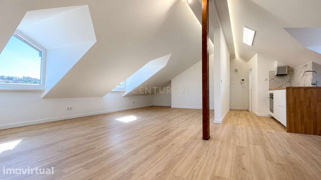 Apartamento T0 Renovado | 55 m² | Águas-Furtadas | Sete Moinhos – Camp - Grande imagem: 4/15