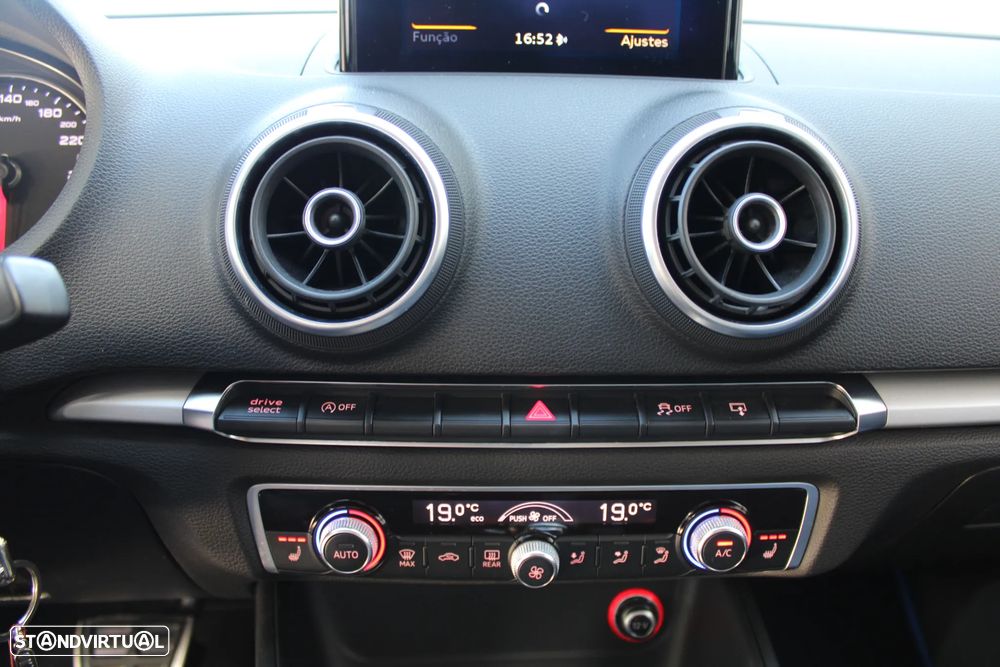 Audi A3 Sportback 1.6 TDI (clean diesel) S tronic S line Sport Pack - 16