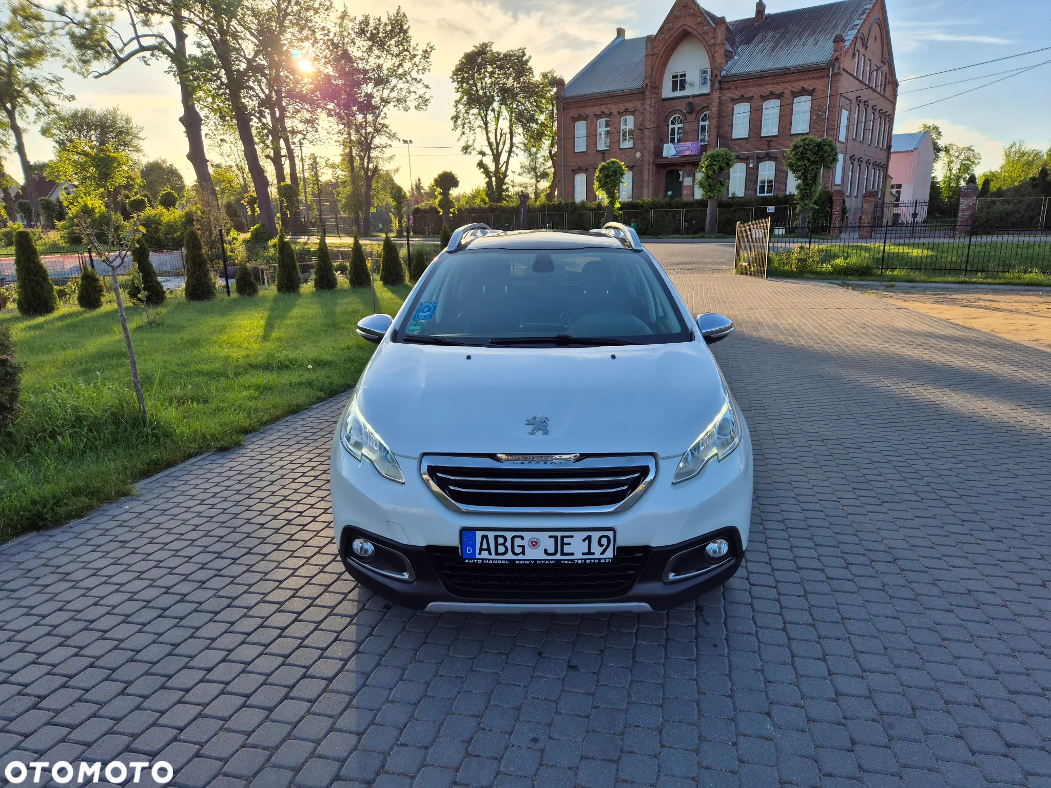 Peugeot 2008 e-HDi FAP 115 STOP & START Business-Line - 10